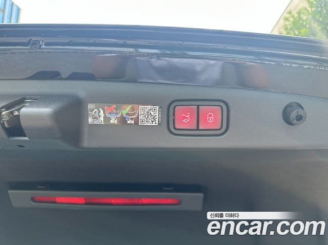 Mercedes-Benz E-класс W214 Avantgarde, 2025 17