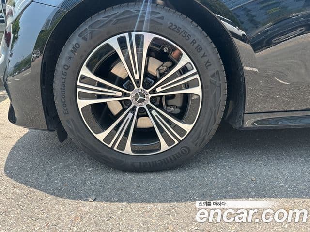 Mercedes-Benz E-класс W214 Avantgarde, 2025 18