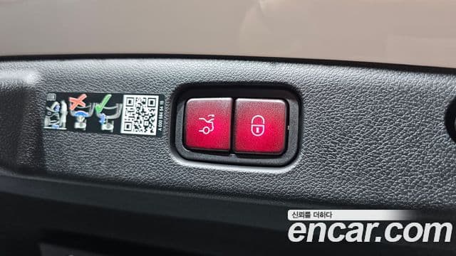 Mercedes-Benz E-класс W214 Avantgarde, 2025 19