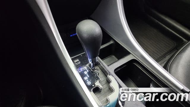 Hyundai YF Sonata Luxury, 2011 9