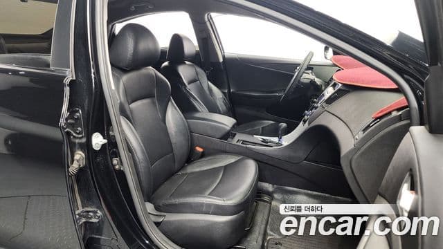 Hyundai YF Sonata Luxury, 2011 11