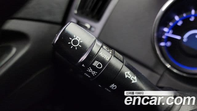 Hyundai YF Sonata Luxury, 2011 17