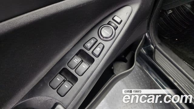 Hyundai YF Sonata Luxury, 2011 19