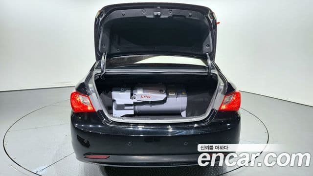 Hyundai YF Sonata Luxury, 2011 20