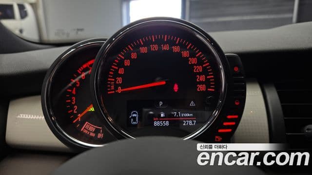 Mini Cooper 3세대, 2015 8