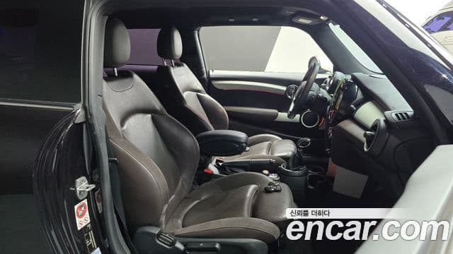 Mini Cooper 3세대, 2015 10