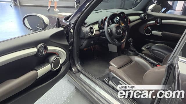 Mini Cooper 3세대, 2015 11