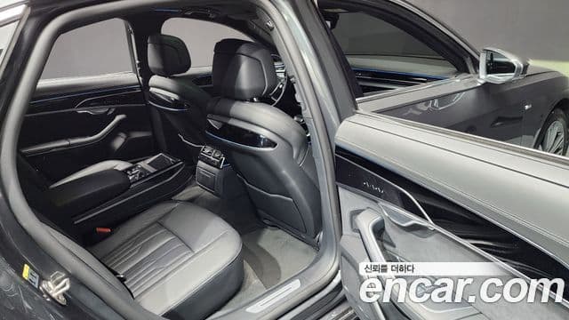 Audi A8 (D5) Premium, 2023 12