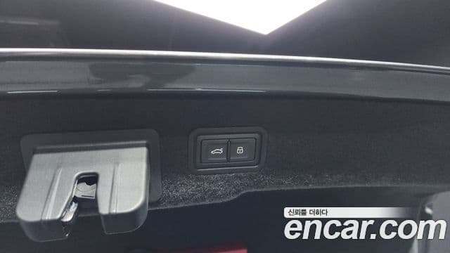 Audi A8 (D5) Premium, 2023 20