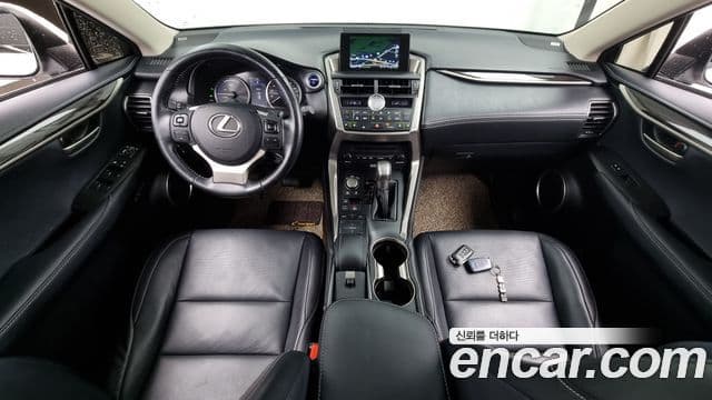 Lexus NX300h Executive, 2017 7