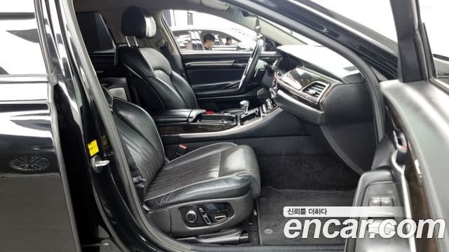 Genesis EQ900 Prestige, 2016 11