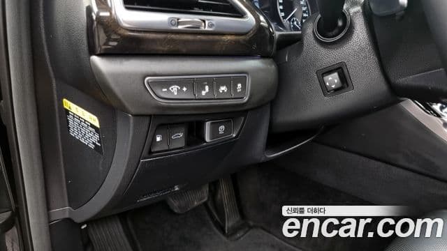 Genesis EQ900 Prestige, 2016 16