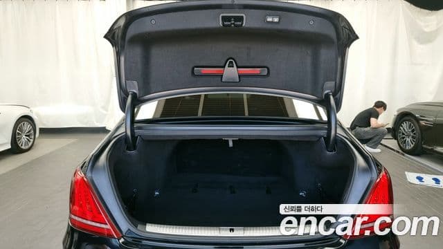 Genesis EQ900 Prestige, 2016 20