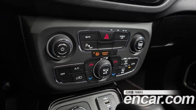 Jeep Compass 2세대 2.4 Limited AWD, 2019 16