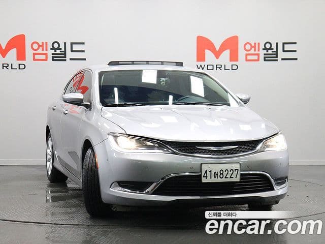 크라이슬러 200 2세대 2.4 Limited, 2015 2