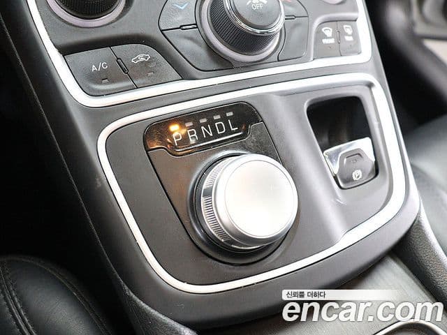 크라이슬러 200 2세대 2.4 Limited, 2015 10