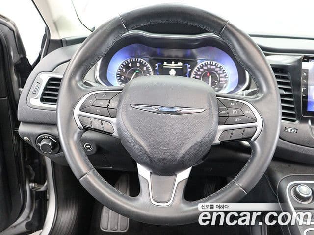 크라이슬러 200 2세대 2.4 Limited, 2015 15