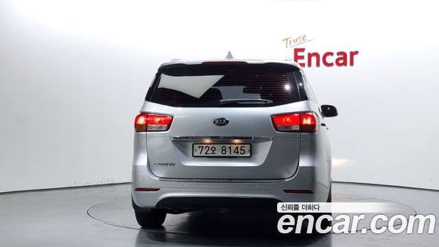 Kia All New Carnival Luxury, 2016 4