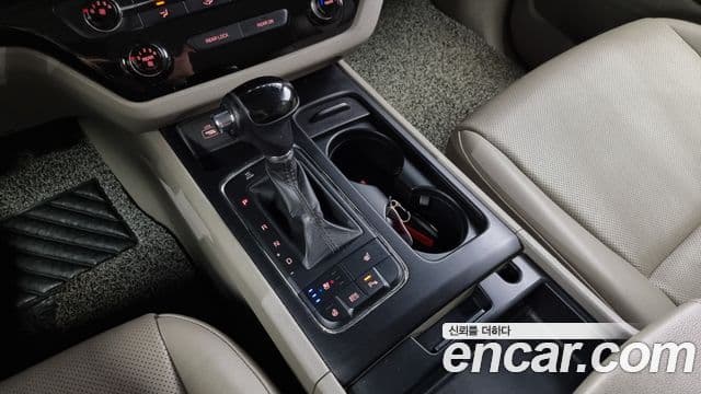 Kia All New Carnival Luxury, 2016 9