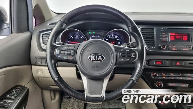Kia All New Carnival Luxury, 2016 14