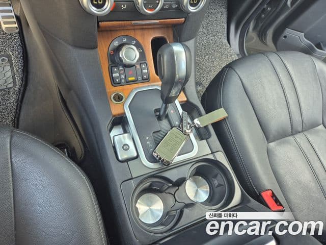 Land Rover Discovery 4 2.7 TDV6 SE, 2010 10