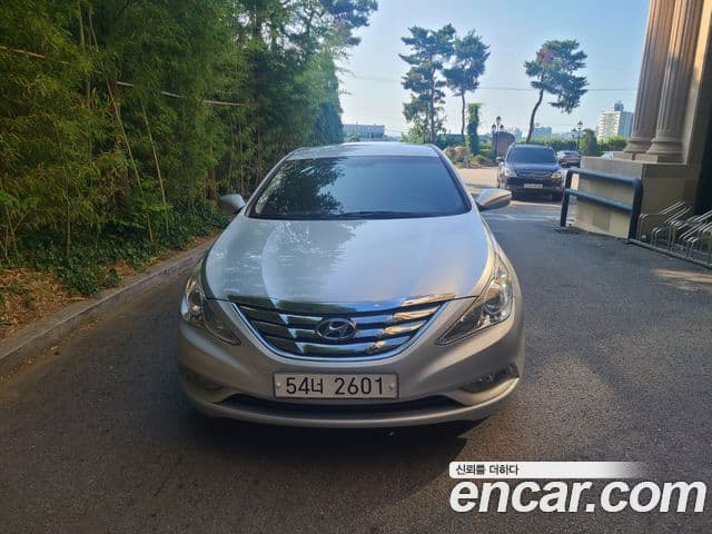 Hyundai YF Sonata Luxury, 2011 3