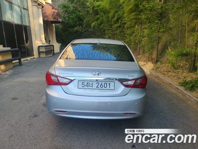 Hyundai YF Sonata Luxury, 2011 4