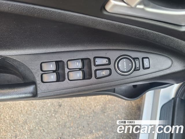 Hyundai YF Sonata Luxury, 2011 12