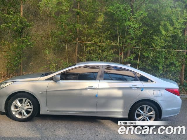 Hyundai YF Sonata Luxury, 2011 19