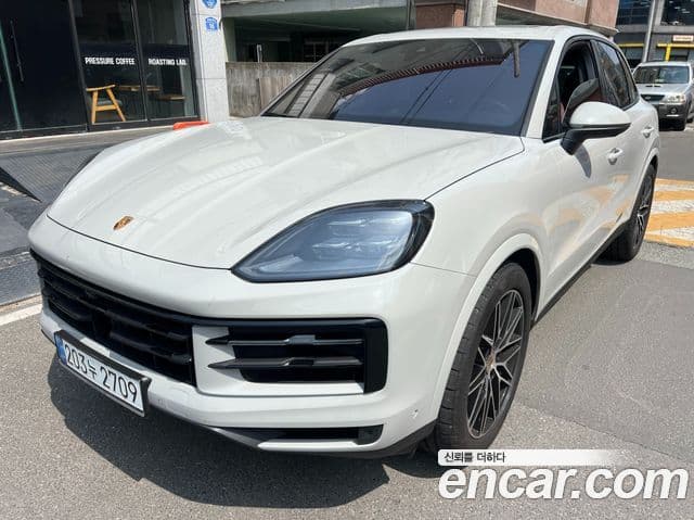 Porsche Cayenne (PO536), 2024 1