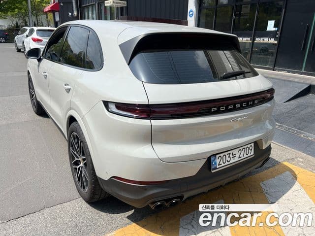 Porsche Cayenne (PO536), 2024 6