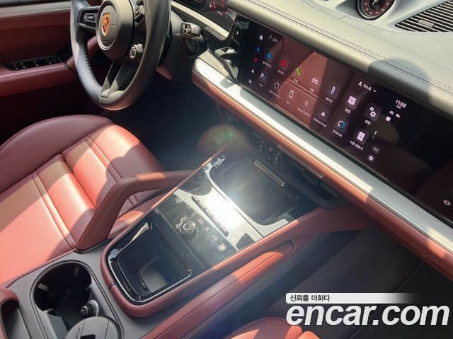 Porsche Cayenne (PO536), 2024 7