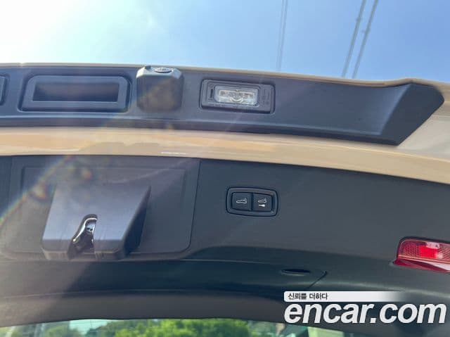 Porsche Cayenne (PO536), 2024 15