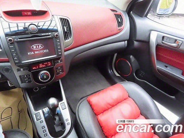 Kia Forte купе Premium, 2010 7