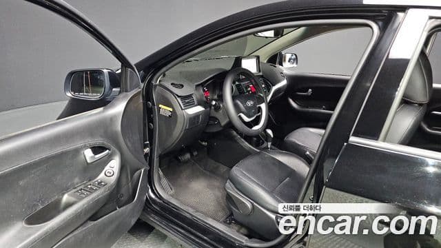 Kia All New Morning Deluxe Trendy, 2014 10