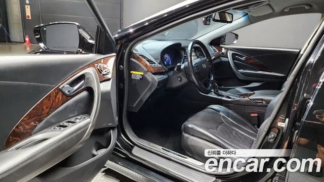 Hyundai Aslan Exclusive, 2016 11