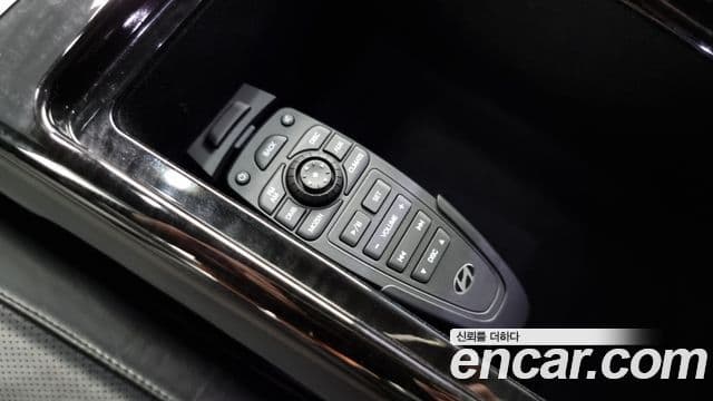 Hyundai Genesis Prada GP500, 2012 18