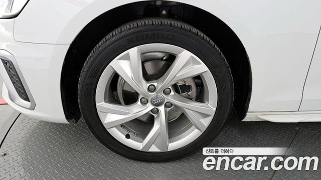 Audi A4 (B9) Premium, 2021 все фото