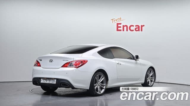 Hyundai Genesis купе 200 турбо P, 2009 2