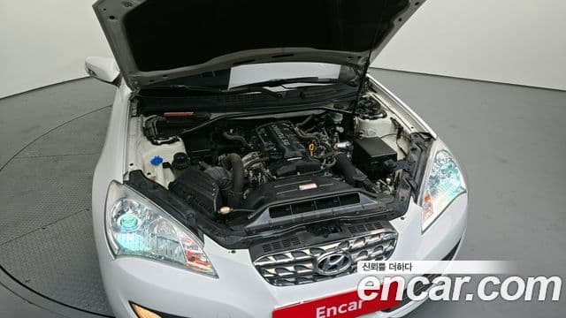 Hyundai Genesis купе 200 турбо P, 2009 6