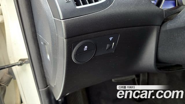 Hyundai Genesis купе 200 турбо P, 2009 15