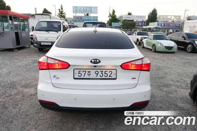 Kia K3 Trendy, 2013 4