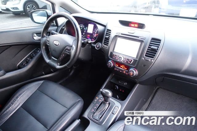 Kia K3 Trendy, 2013 11