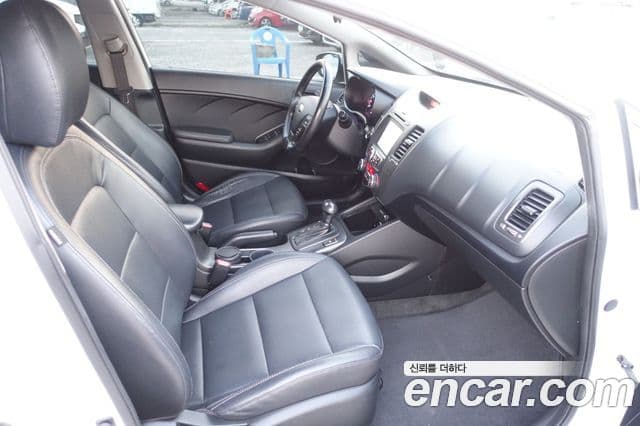 Kia K3 Trendy, 2013 12
