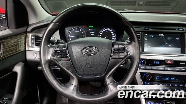 Hyundai LF Sonata 2.0 Smart, 2015 13