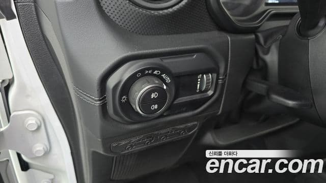 Jeep Wrangler (JL) 2.0 Rubicon 4도어, 2024 18
