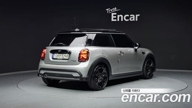 Mini Cooper 3세대, 2024 2