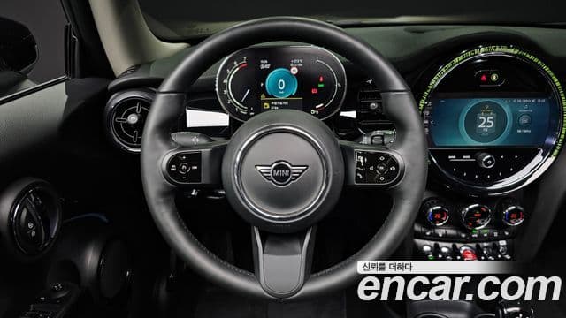 Mini Cooper 3세대, 2024 13