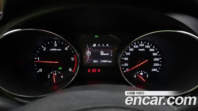 Kia All New Carnival Luxury, 2017 8