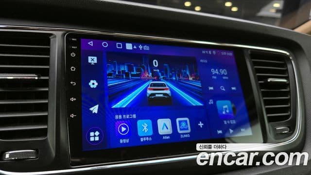 Kia All New Carnival Luxury, 2017 16